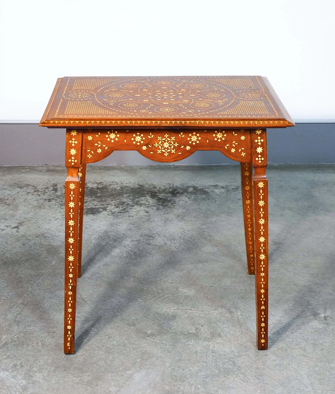 Carthusian-inlaid wooden coffee table in the style of Adriano Brambilla, late 19th century 8