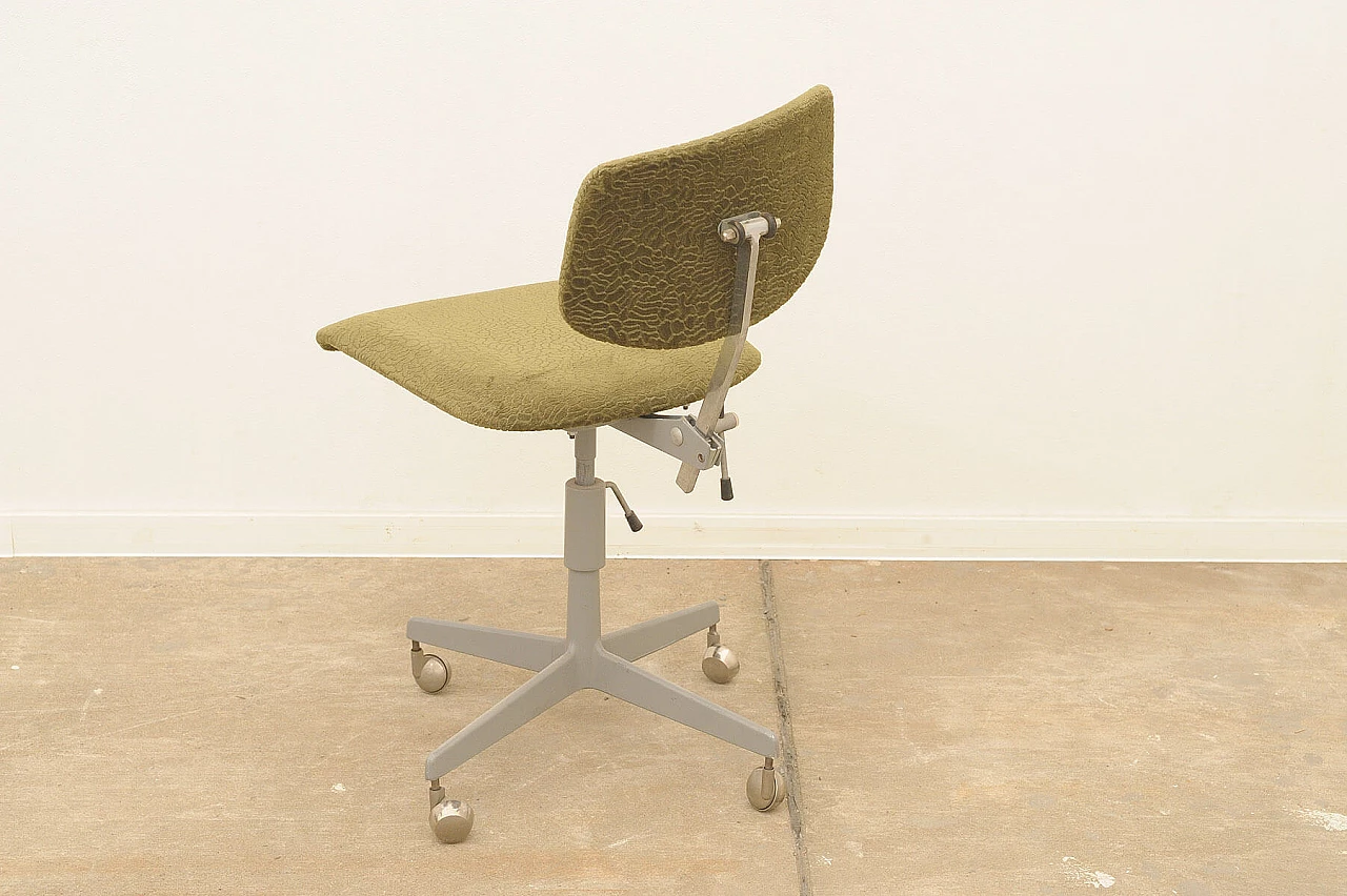 Plastic, fabric and iron swivel chair by Kovona, 1950s 13