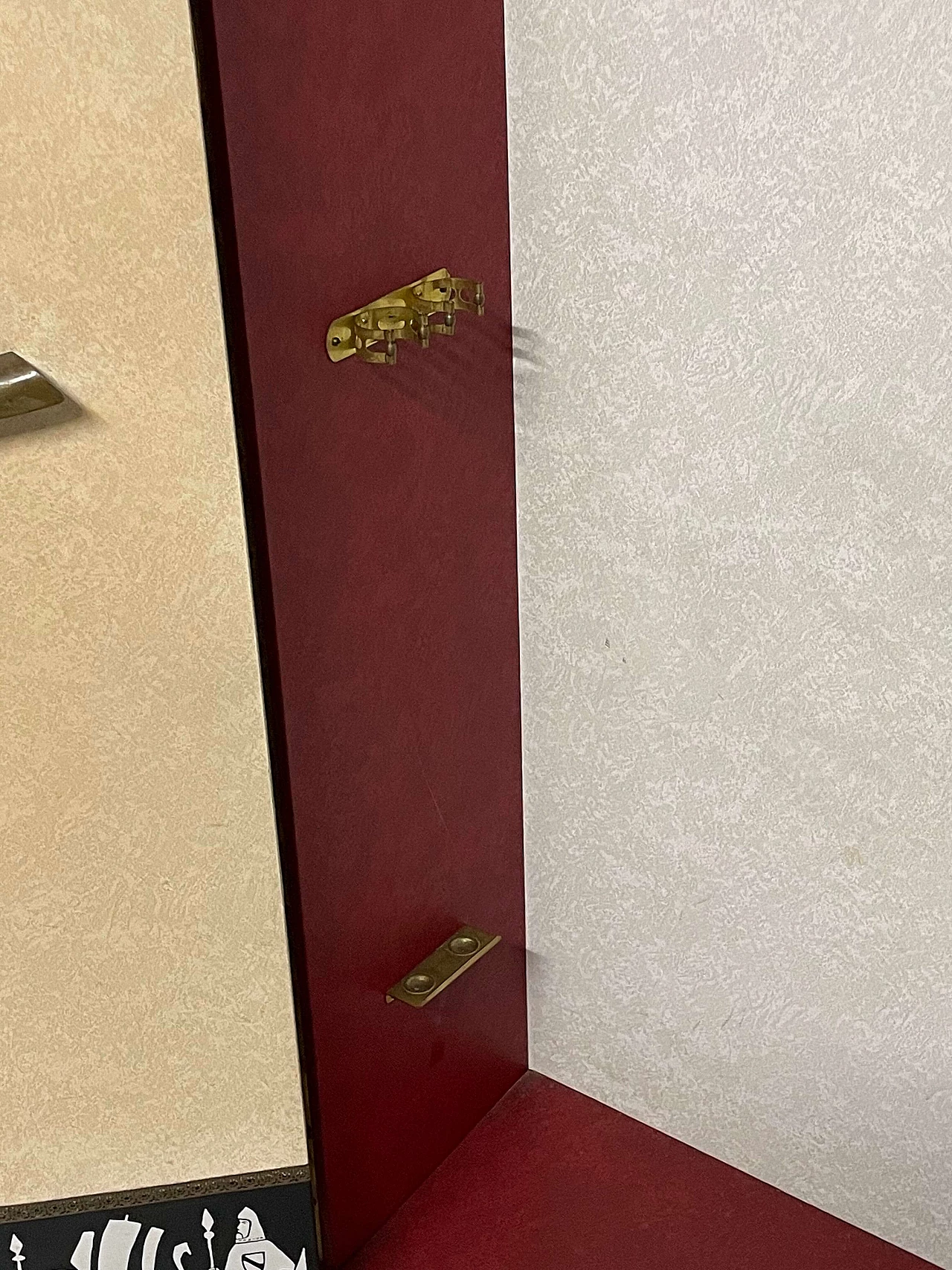 Guardaroba da ingresso in legno rivestito in skai, anni '50 9