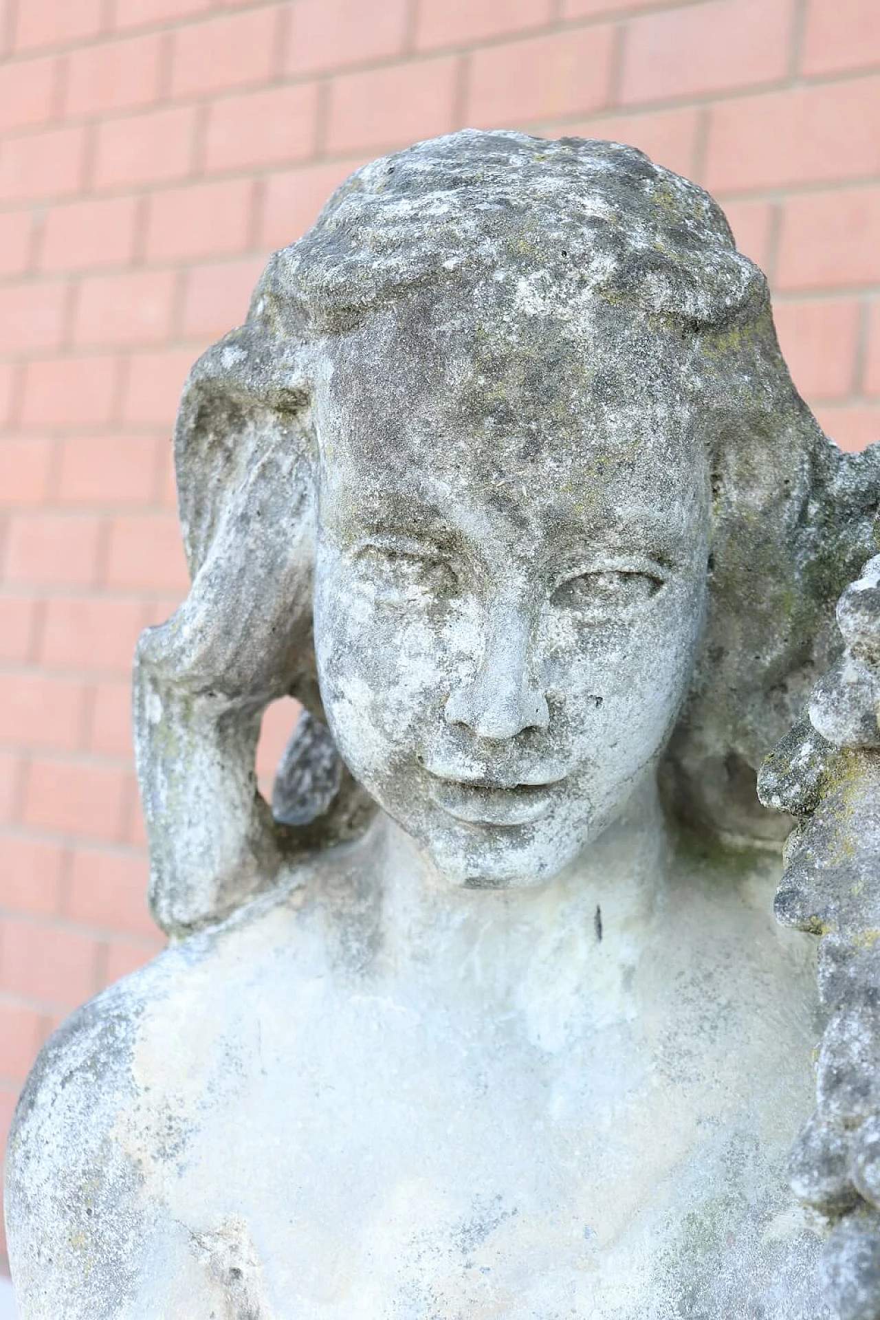 L'autunno, statua da giardino in pietra e polvere di marmo, anni '20 13