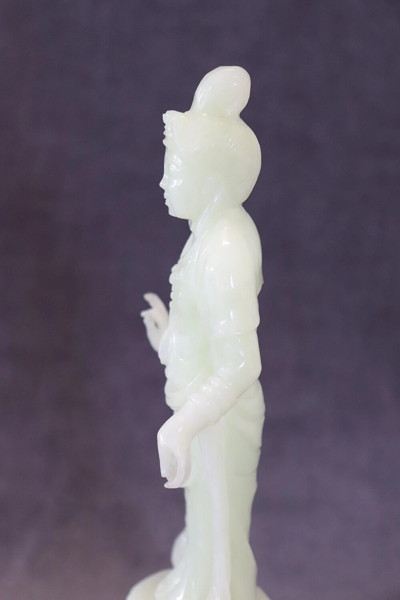 Carved jade Buddha, 1950s 8