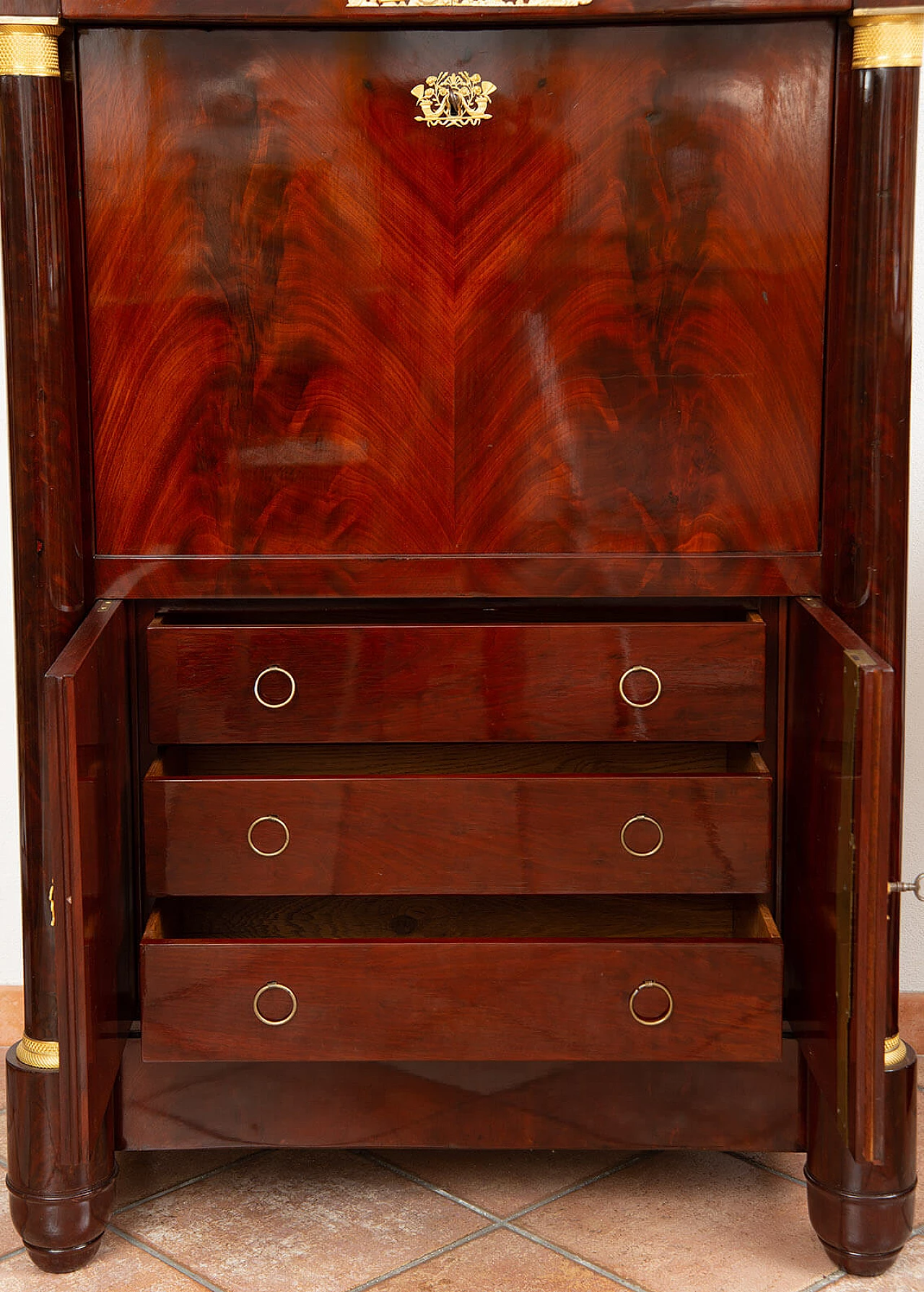 Mahogany feather Empire secrétaire with gilded bronze grafts, 19th century 3