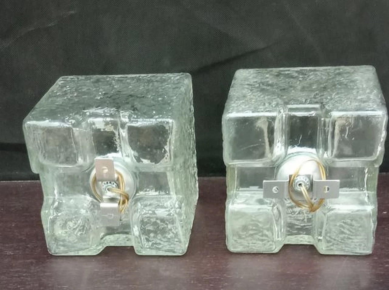 Pair of Murano glass cube ceiling lamps by Toni Zuccheri for Veart, 1970s 1