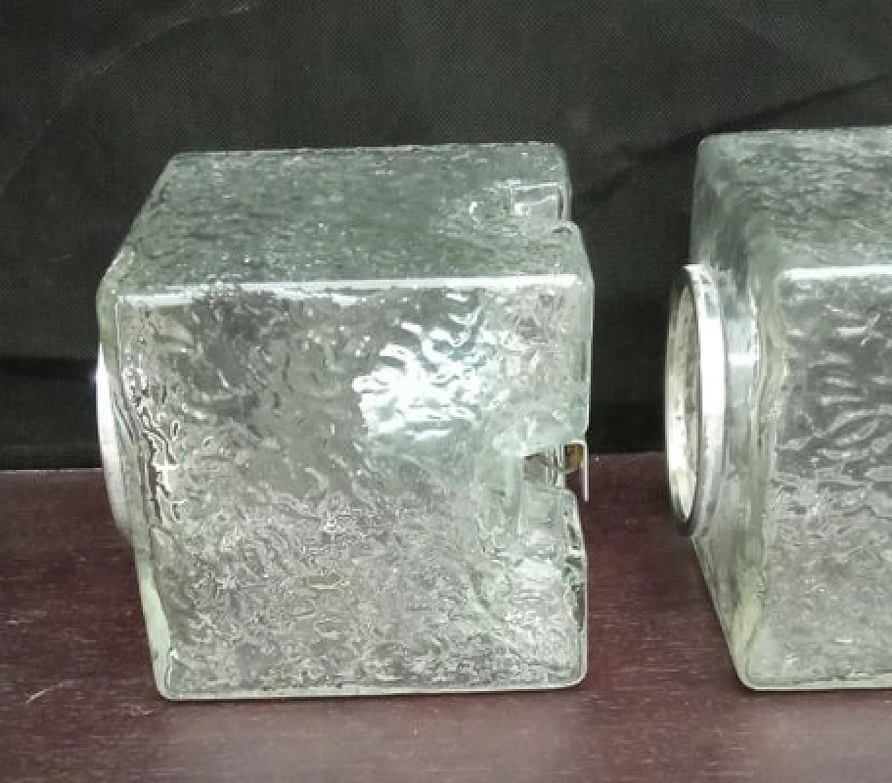 Pair of Murano glass cube ceiling lamps by Toni Zuccheri for Veart, 1970s 8