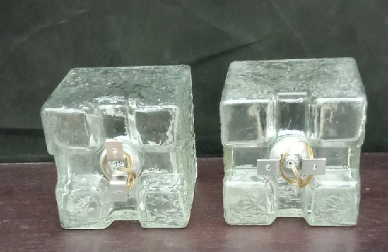 Pair of Murano glass cube ceiling lamps by Toni Zuccheri for Veart, 1970s 10