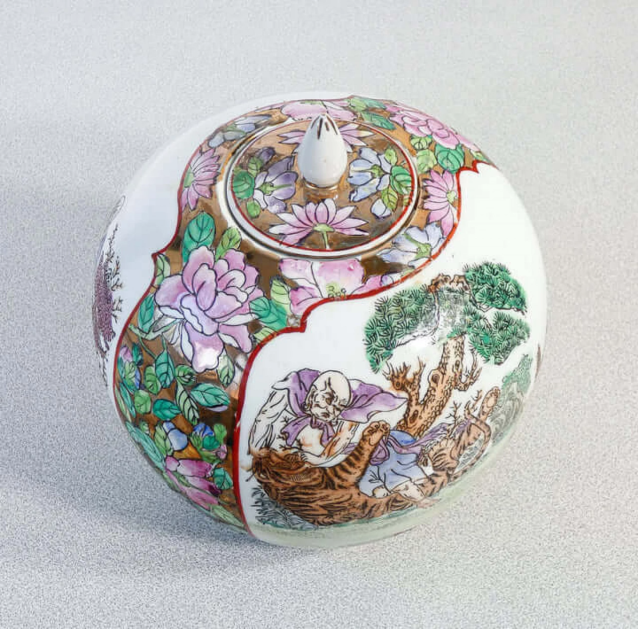 Vaso cinese Qianlong Nian Zhi in ceramica e smalti policromi 2