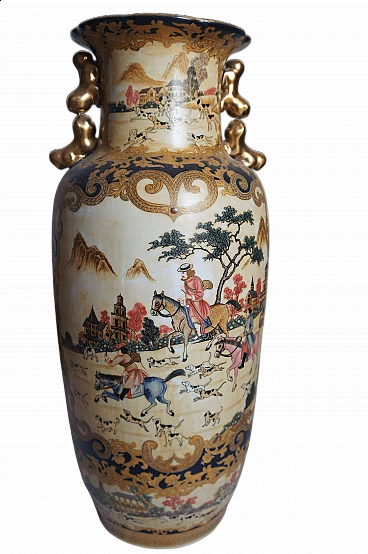 Chinese polychrome ceramic vase