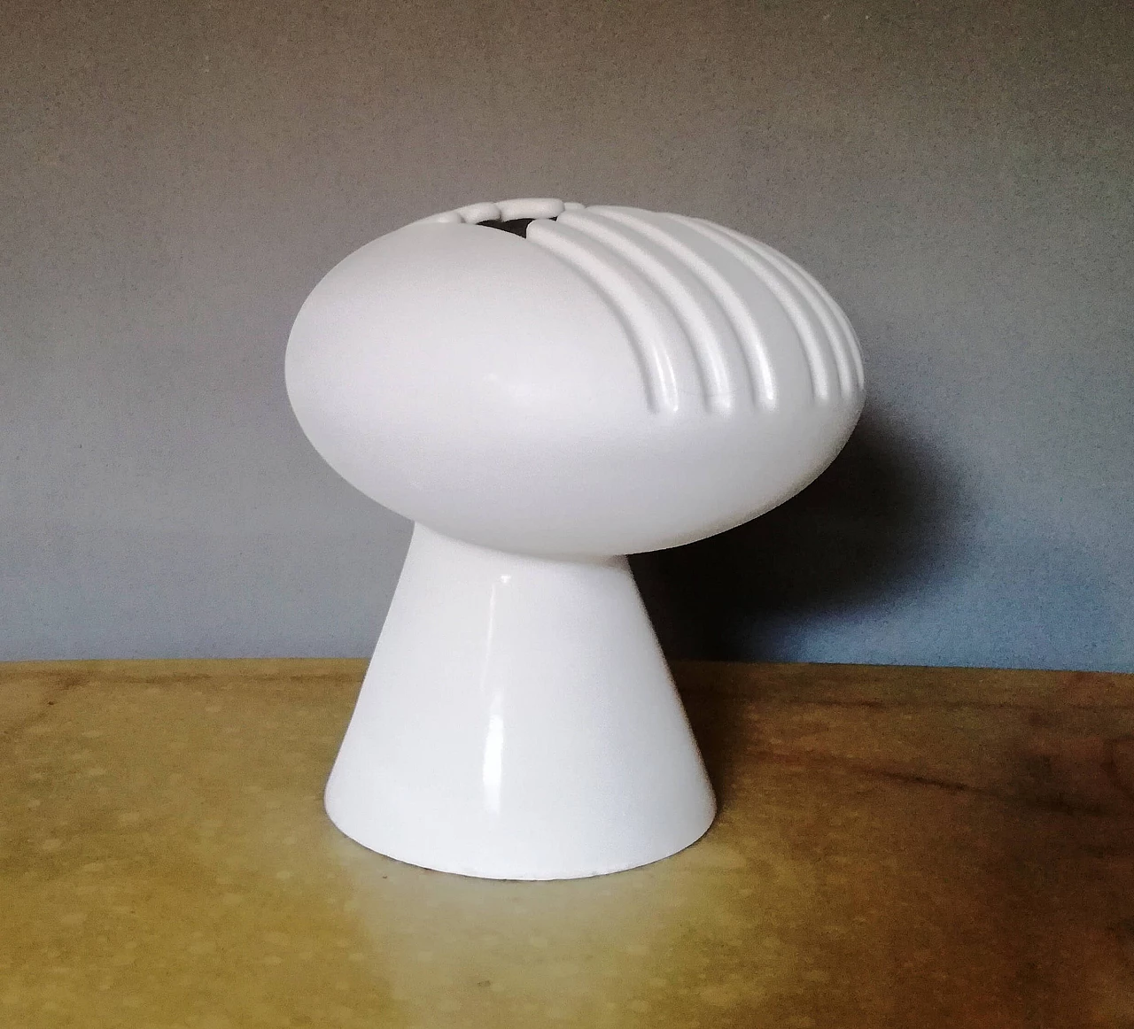 Spage Age ceramic vase by Enzo Bioli for Il Picchio, 1970s 1