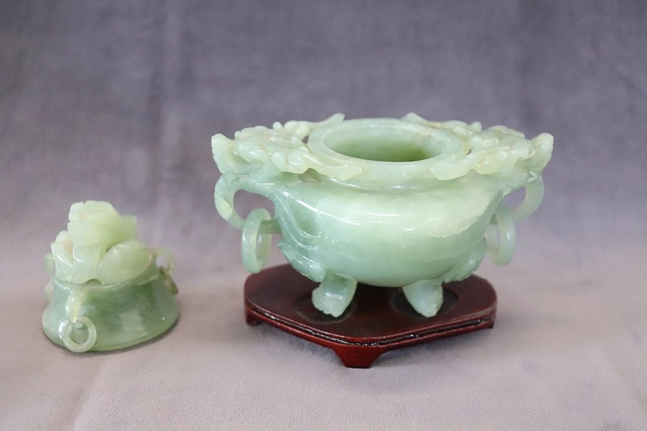 Chinese carved jade censer sculpture with wood base 3