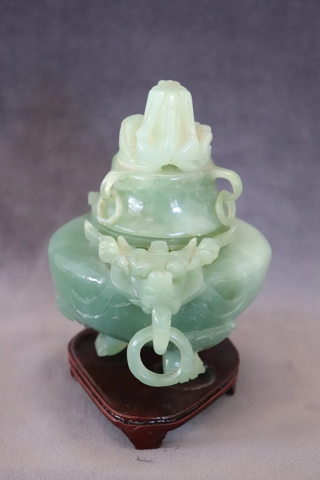 Chinese carved jade censer sculpture with wood base 9
