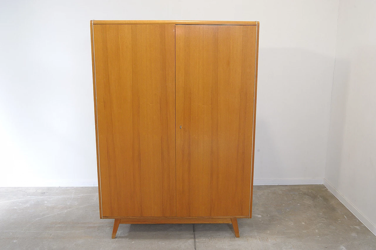 Beech and plywood wardrobe by Bohumil Landsman for Jitona, 1970s 2