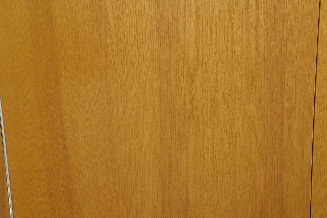 Armadio in faggio e compensato di Bohumil Landsman per Jitona, anni '70 16