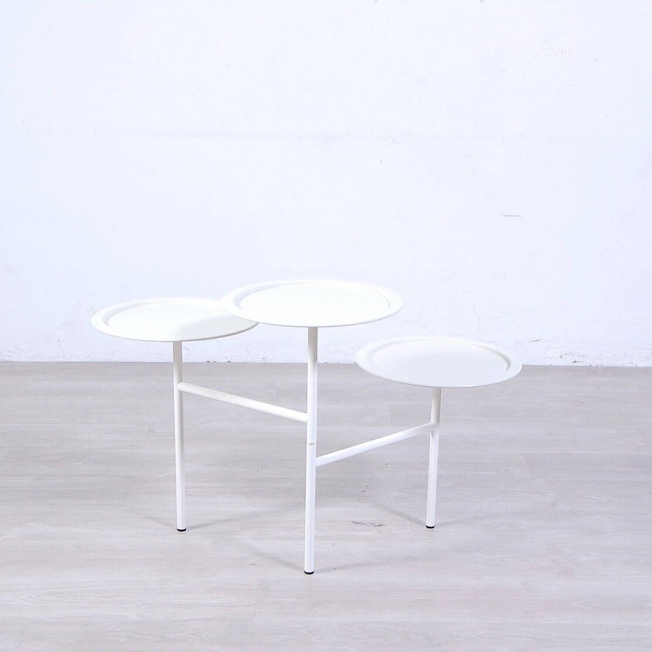 Tavolino Calder acciaio bianco tre piani di K Grcic per Driade, anni '90 6