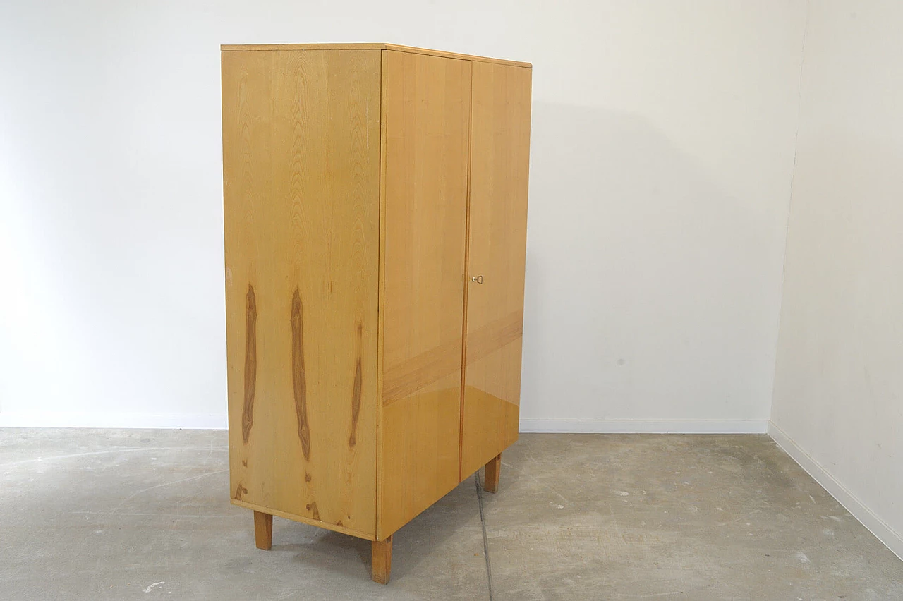 Armadio in frassino e compensato di Nový Domov, anni '70 17