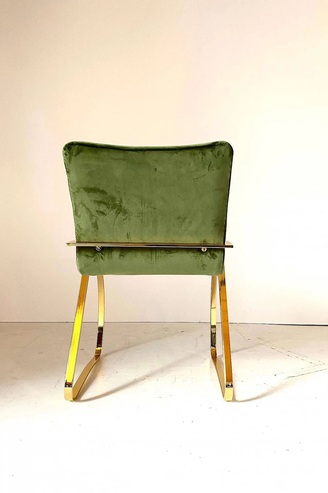 Sedia in velluto verde ed acciaio cromato dorato, anni '70 6