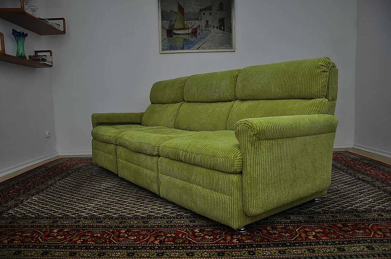 Three-module sofa in green corduroy with chrome-plated steel legs, 1970s 2