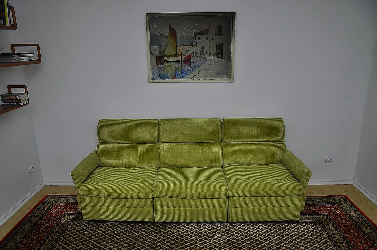 Three-module sofa in green corduroy with chrome-plated steel legs, 1970s 5