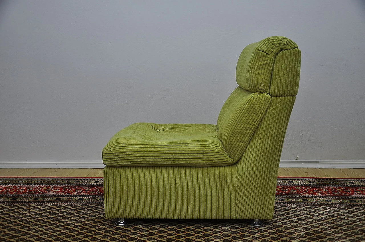 Three-module sofa in green corduroy with chrome-plated steel legs, 1970s 9