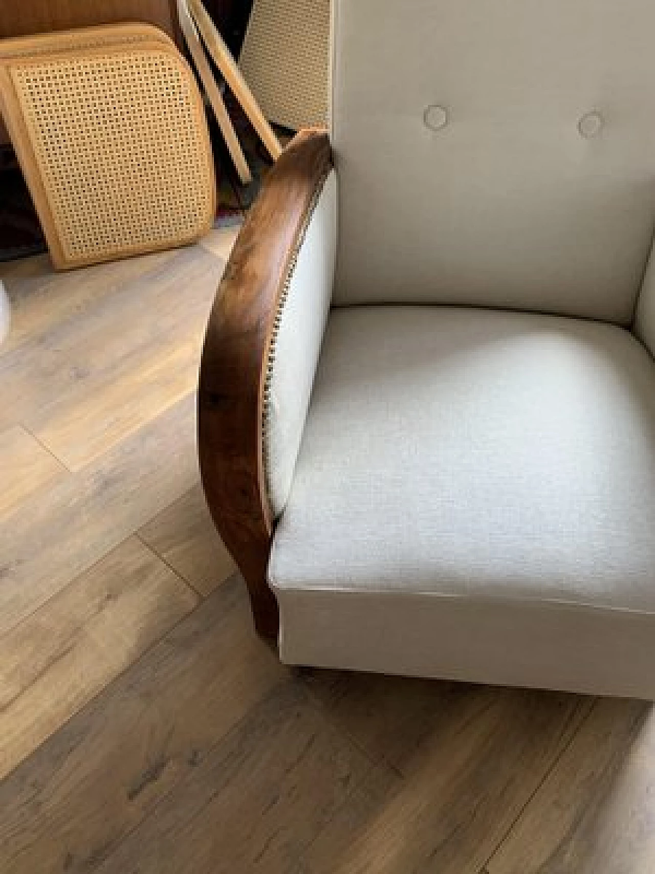 Poltrona Art Déco ungherese in legno e tessuto beige, anni '30 6