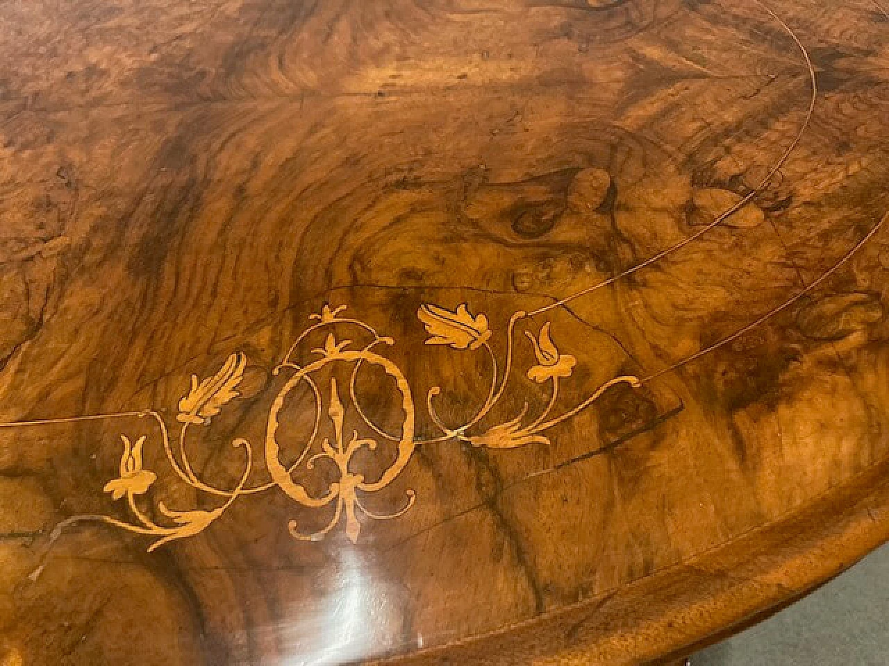 Walnut and burl coffee table with maple inlays, 19th century 3