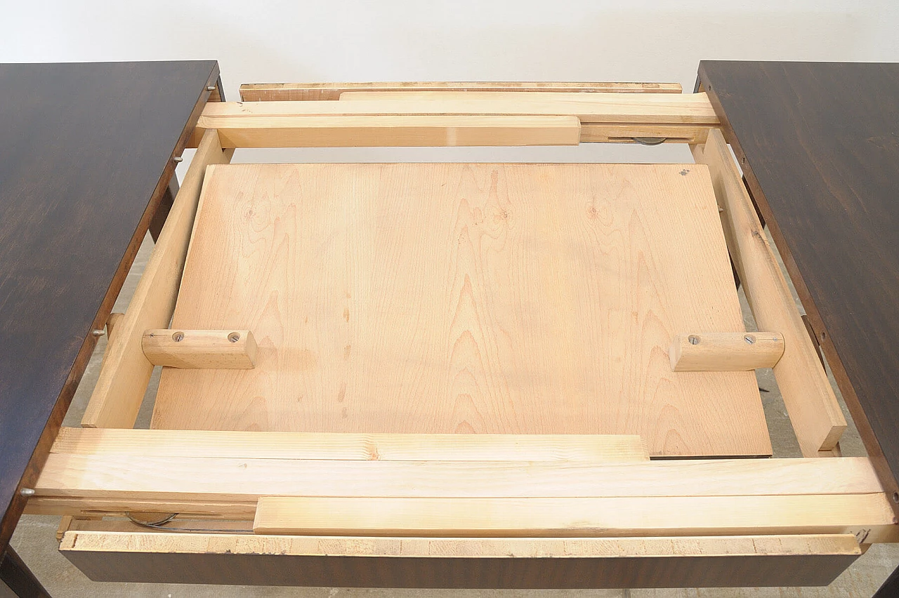 Tavolo allungabile in noce di Setona, anni '50 16