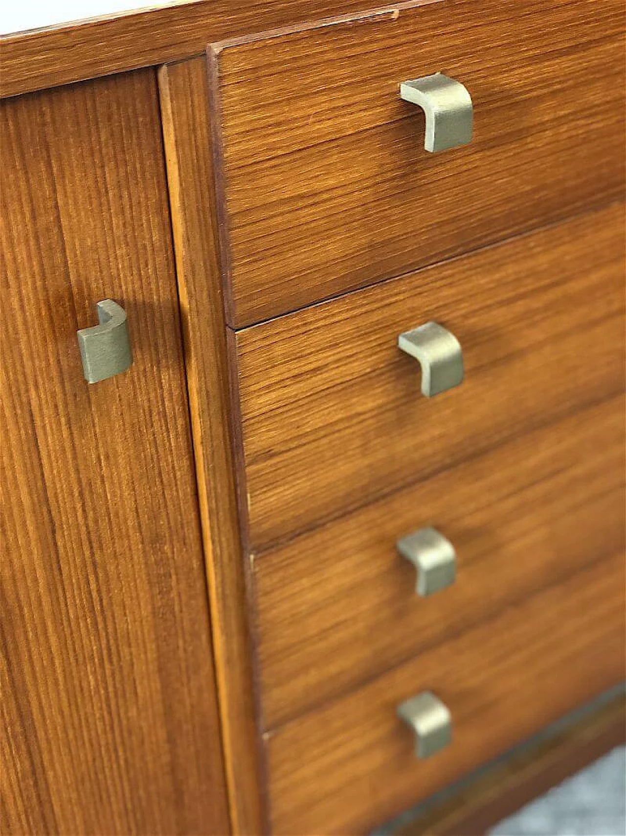 Teak veneered wood sideboard with brass details, 1960s 7