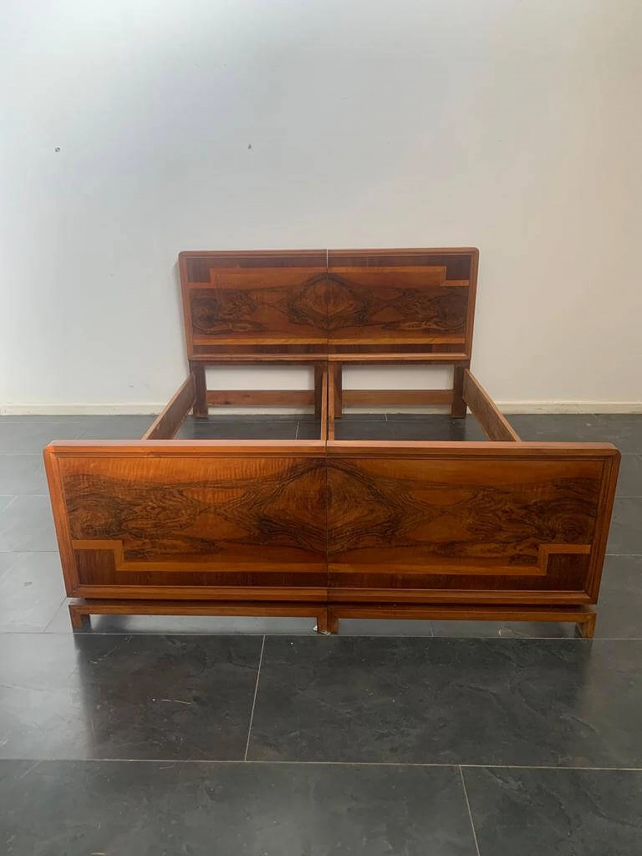 Art Deco double bed in walnut, briar and maple by Vezzani, 1930s 1