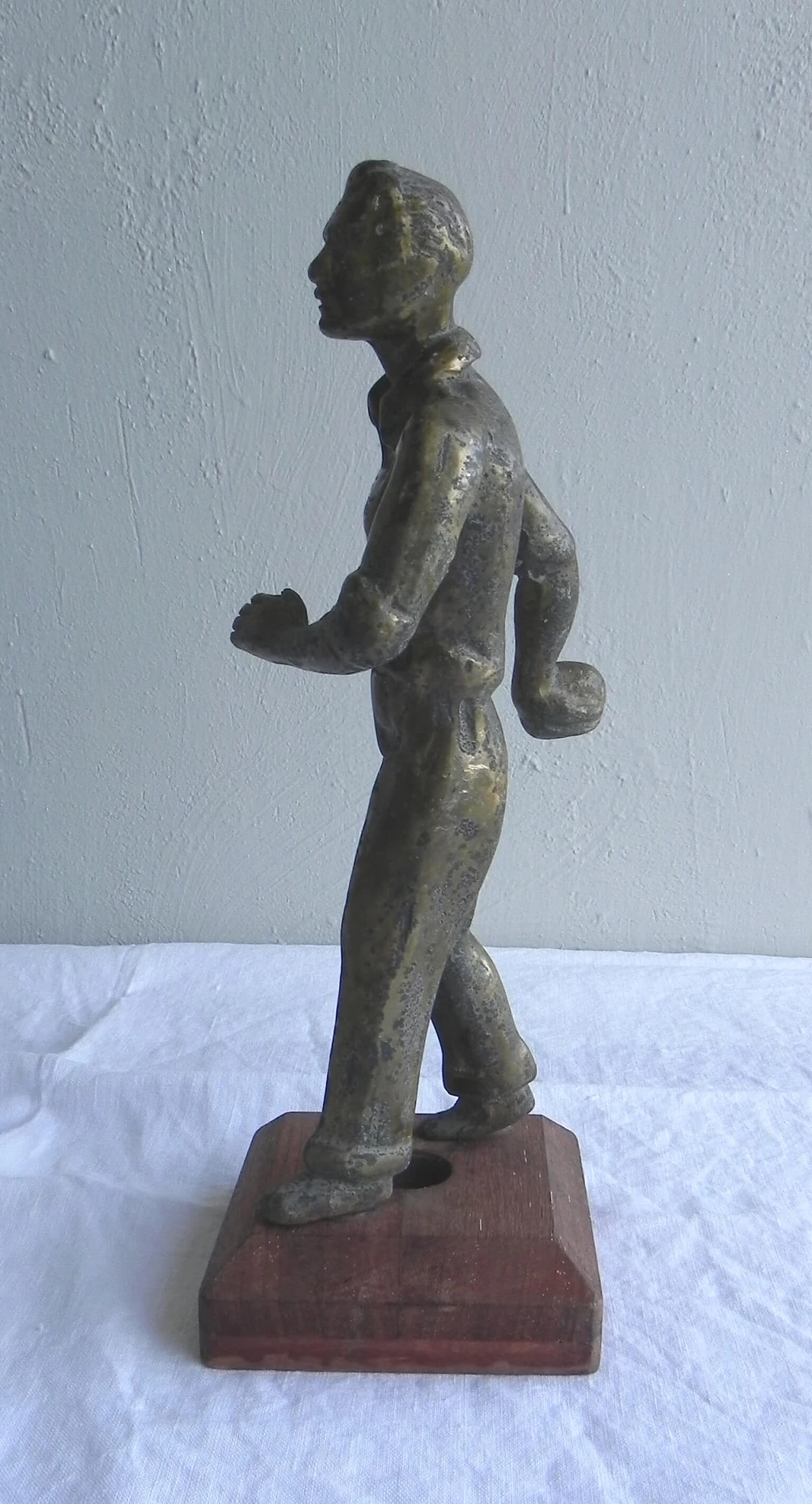 Joueurs de pétanque, solid bronze sculpture, 1940s 7