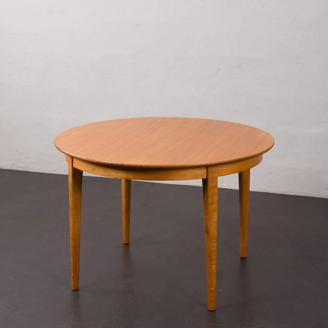 Extending oak table by Henning Kjærnulf for Soro Mobelfabrik, 1950s 16