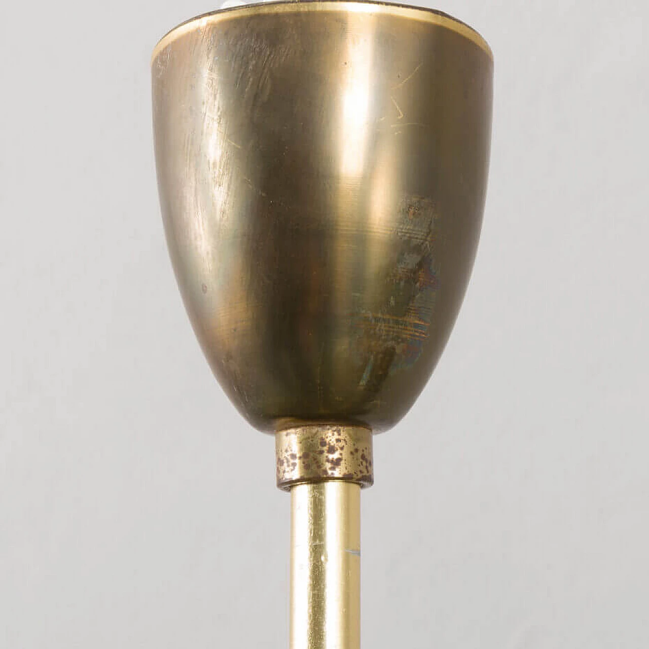 Lampadario in ottone stile Arlus con paralumi in vetro opalino fatti a mano, anni '60 8
