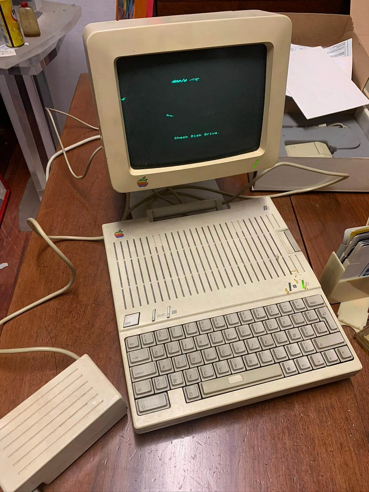 Computer Apple II, 1984 8