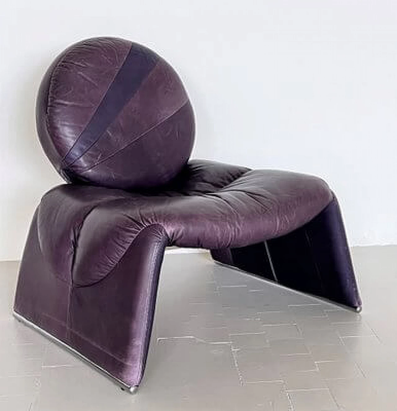P35 purple leather armchair by Vittorio Introini for Saporiti, 1980s 1