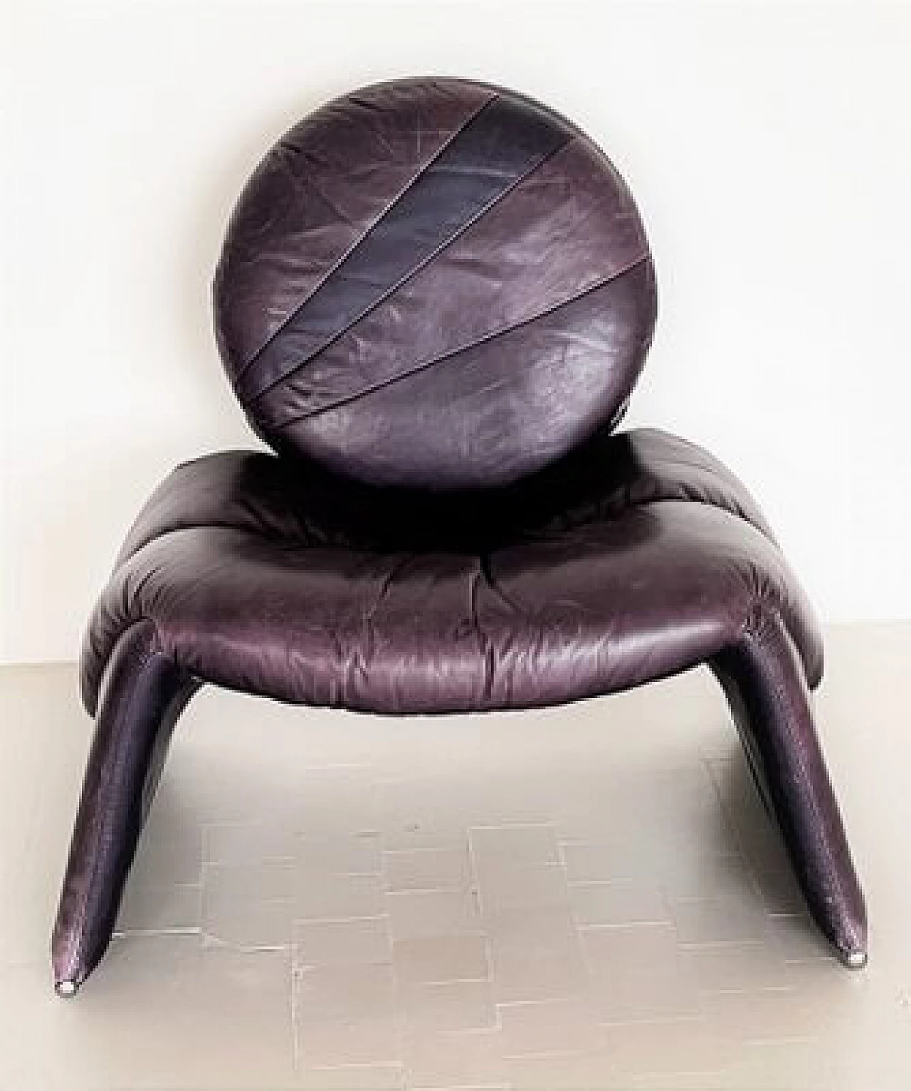 P35 purple leather armchair by Vittorio Introini for Saporiti, 1980s 2