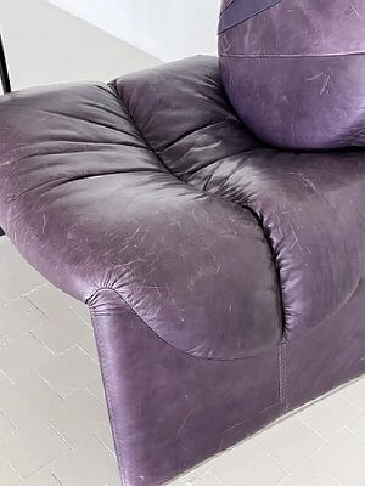 P35 purple leather armchair by Vittorio Introini for Saporiti, 1980s 3