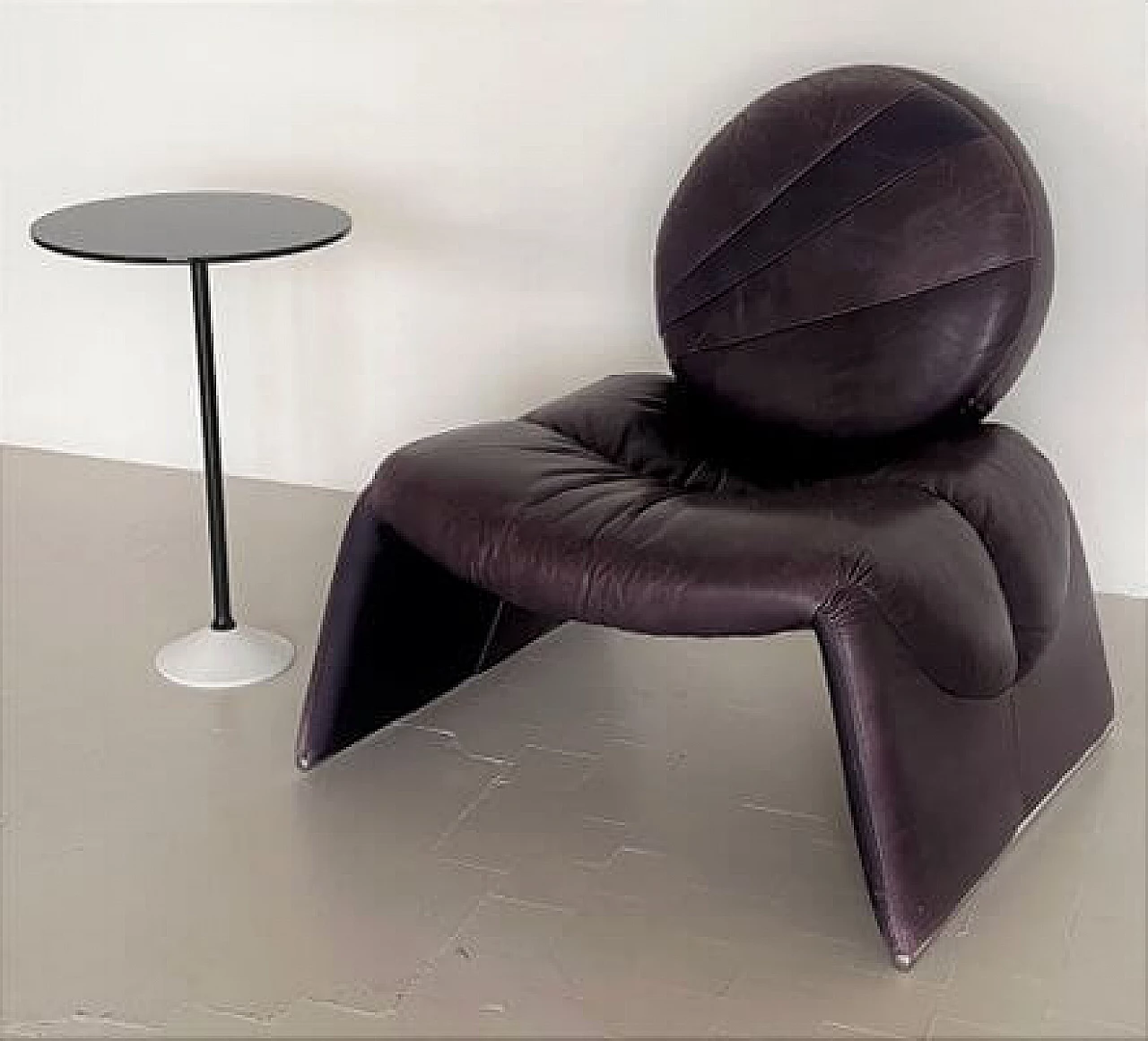 P35 purple leather armchair by Vittorio Introini for Saporiti, 1980s 11