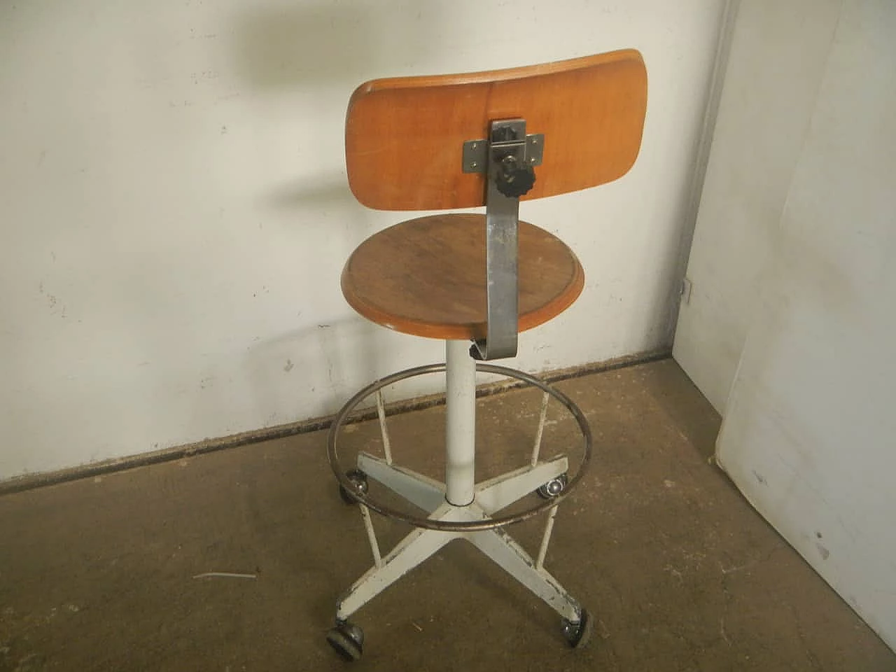 Stool with backrest 1950 3