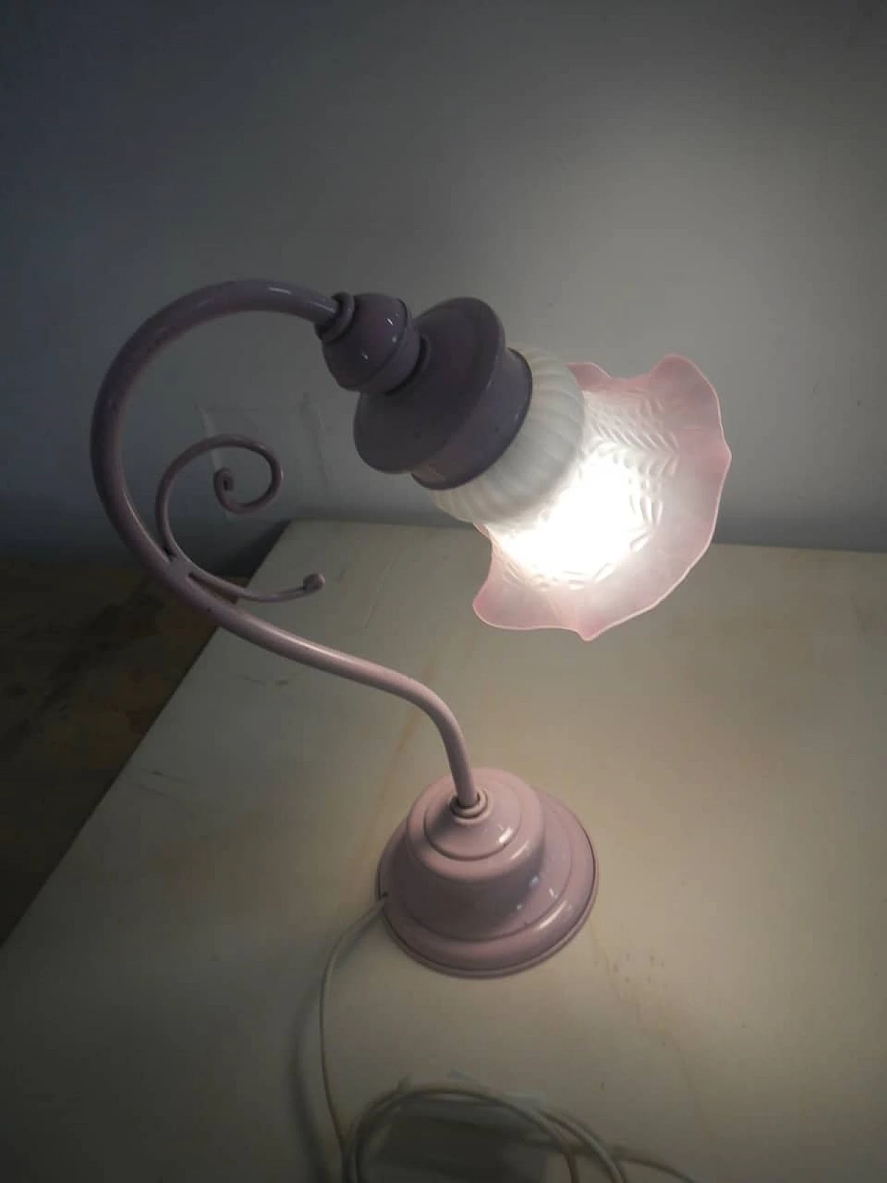 White and pink glass table lamp, 1970s 8
