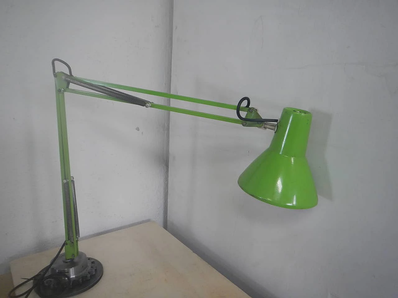 Lampada da tavolo Emmebi in metallo verde e bianco, anni '70 2