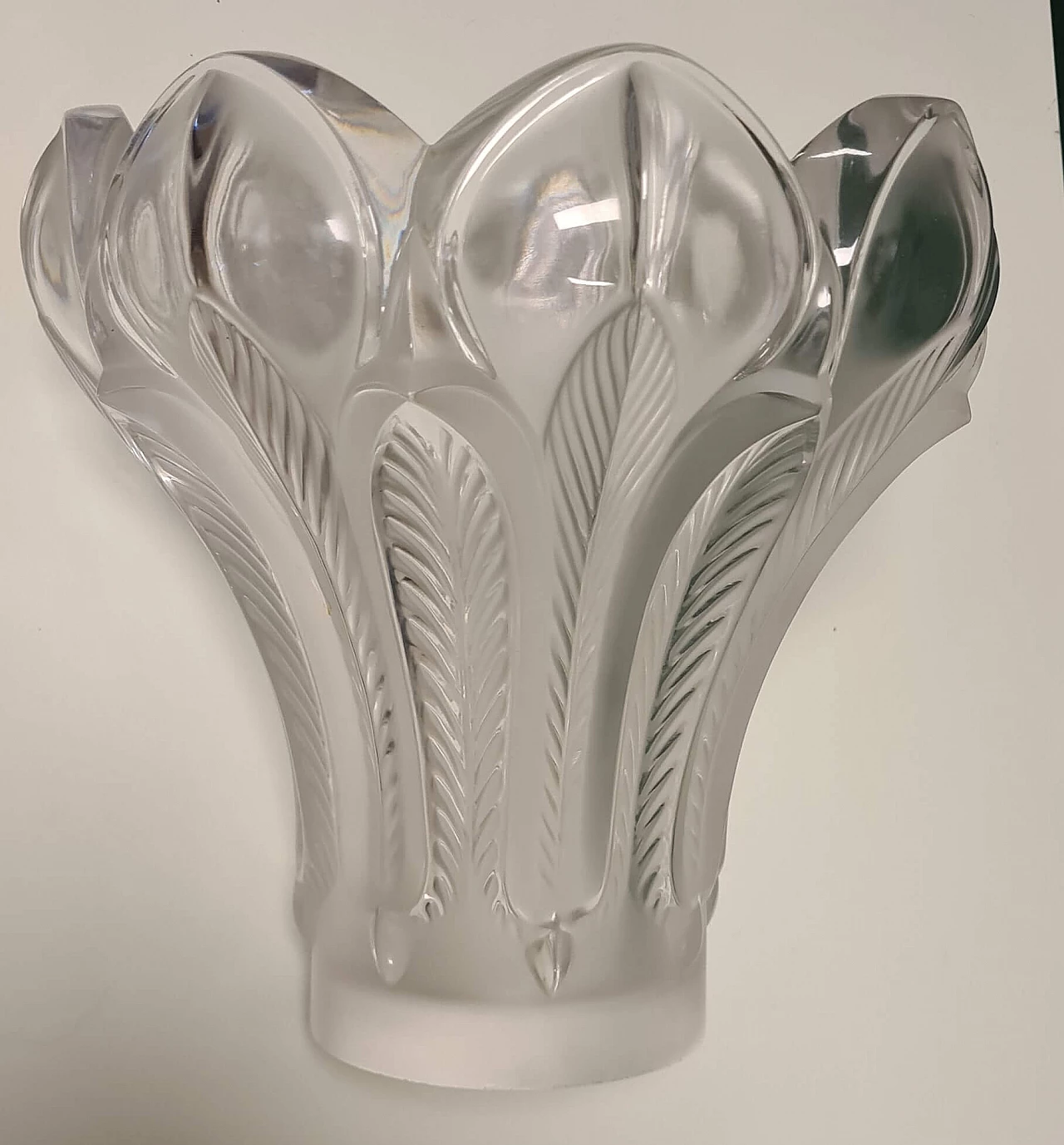 Esna glass vase by Lalique, 1980s 7