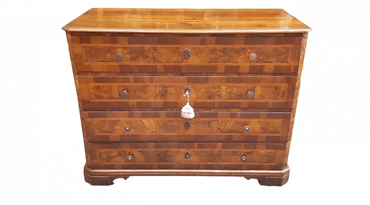 Solid walnut dresser with walnut-root panelled front, 18th century 9