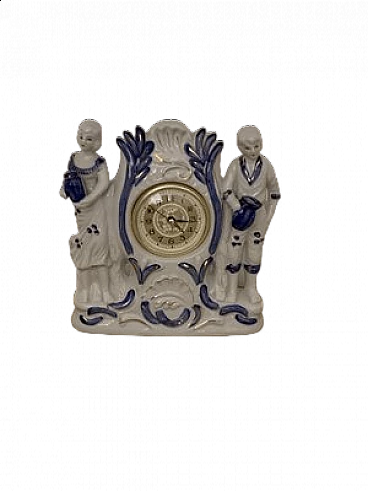 Orologio da camino in porcellana bianca e blu, anni '40