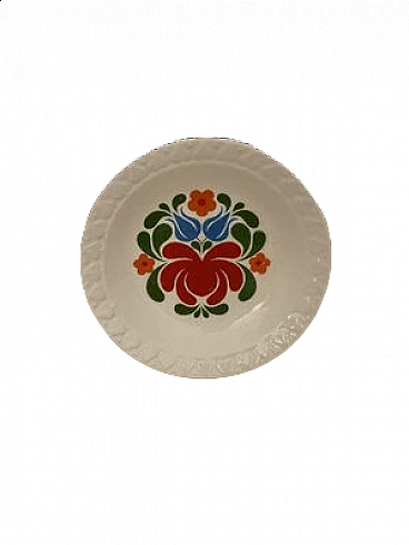 Hungarian ceramic plate with hand-painted flowers, early 20th century