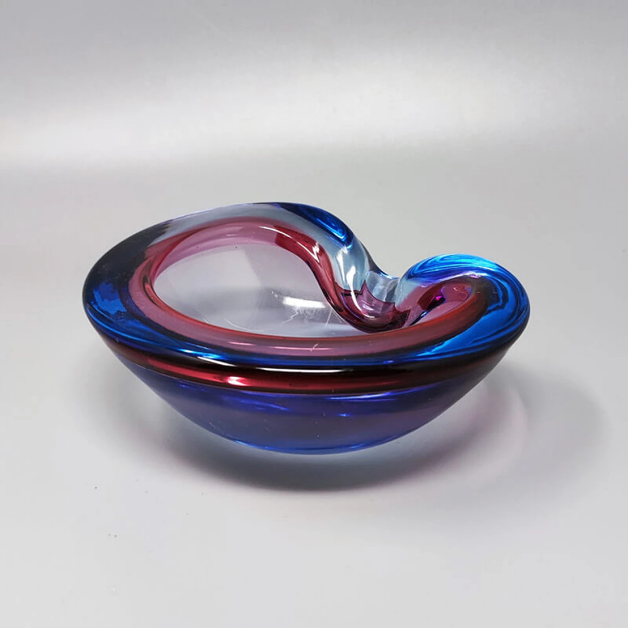 Ashtray by Flavio Poli for Seguso blue and pink, 1960s 2