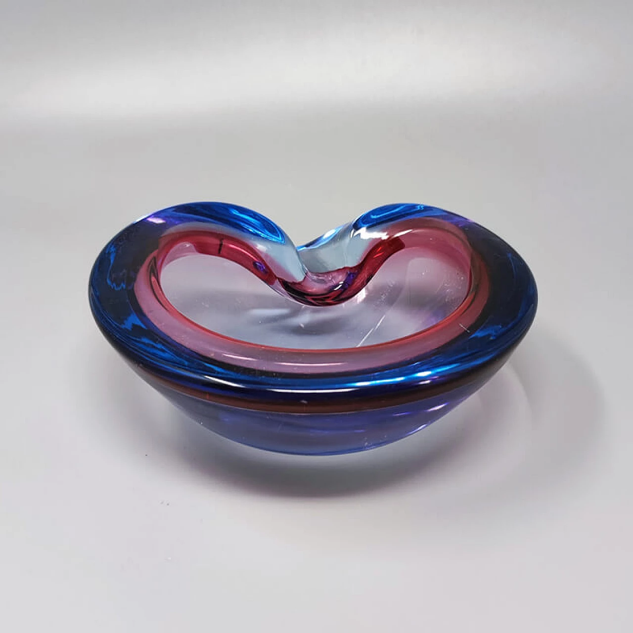 Ashtray by Flavio Poli for Seguso blue and pink, 1960s 3