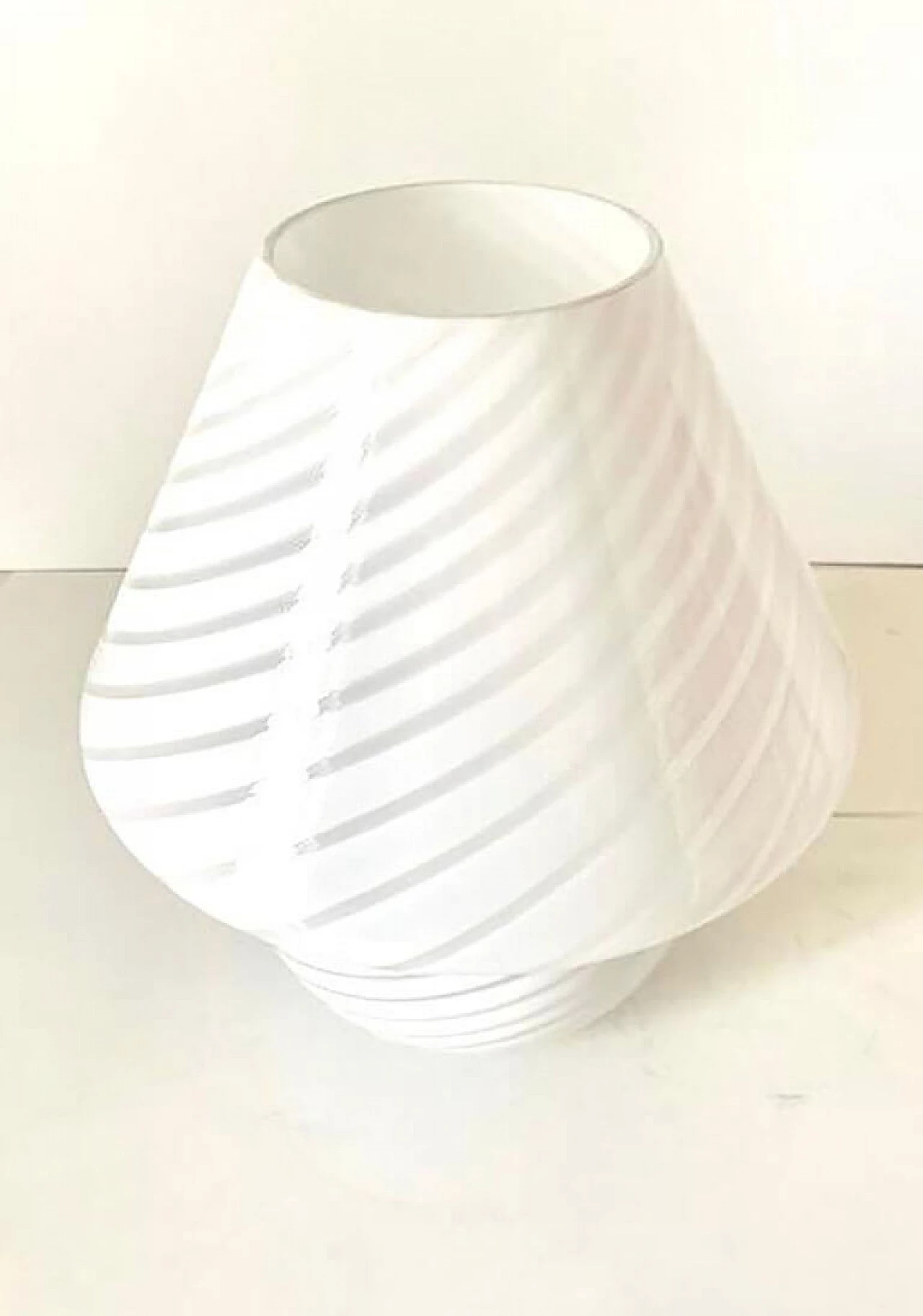 Table lamp with mushroom shape in Murano glass by Venini, 1960s 7