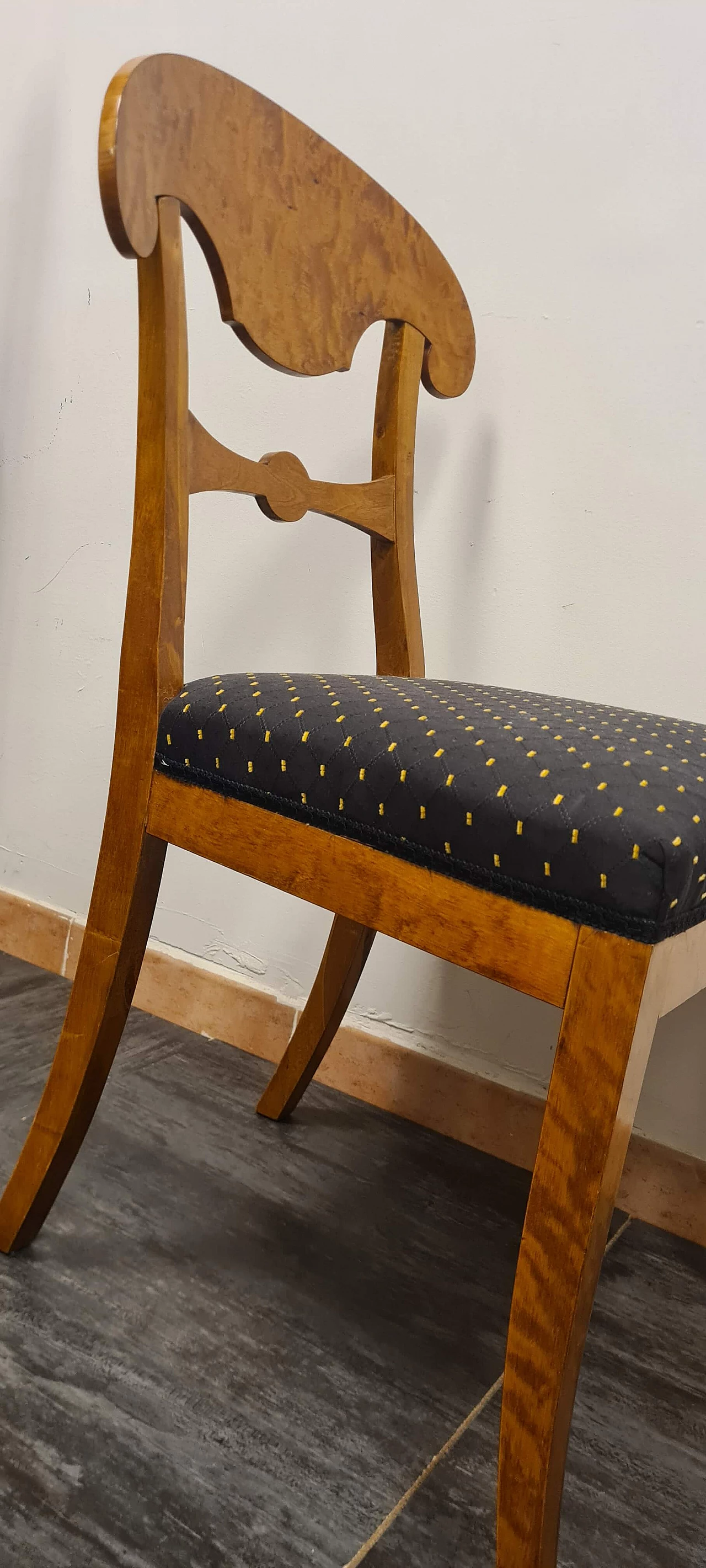 6 Sedie e tavolo allungabile Biedermeier in noce biondo, '800 13