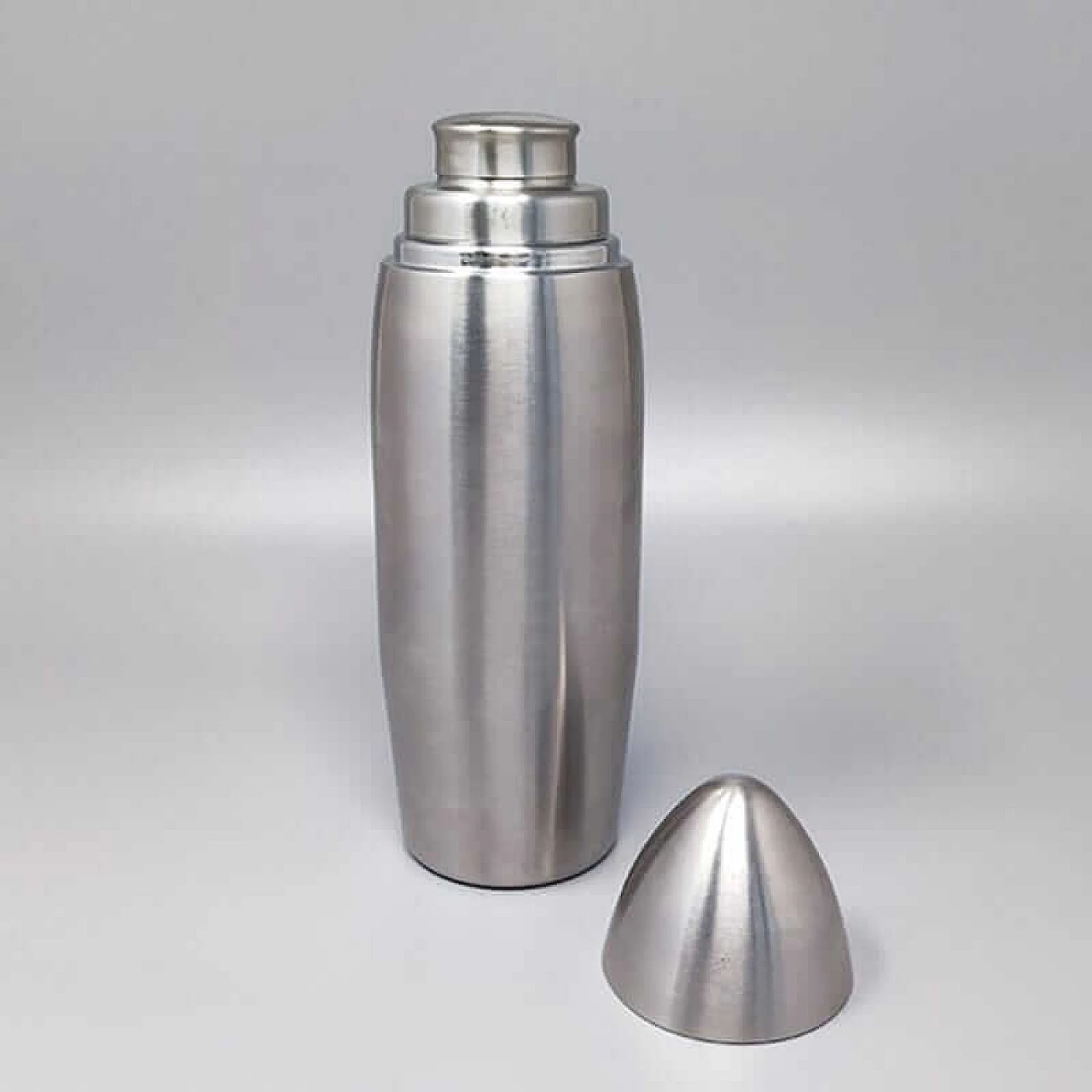 Bullet cocktail shaker in stainless steel, 1960s 2