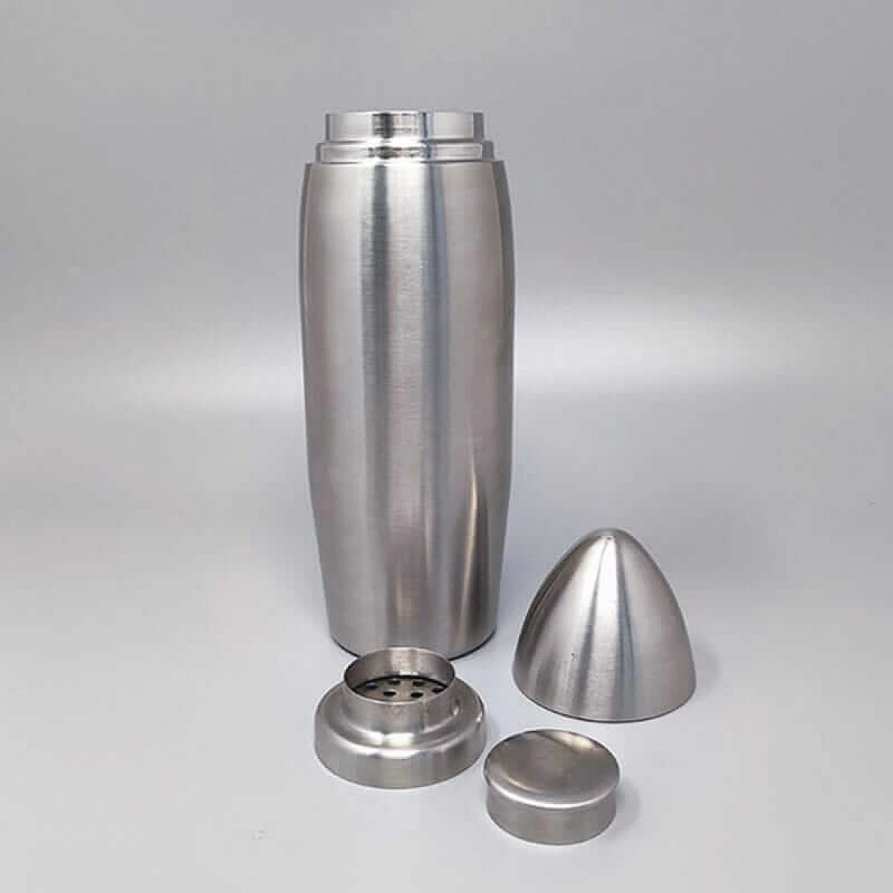 Bullet cocktail shaker in stainless steel, 1960s 4