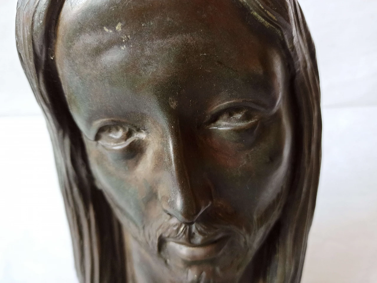 Velotti, volto di Cristo, scultura in bronzo su base in marmo, anni '40 6