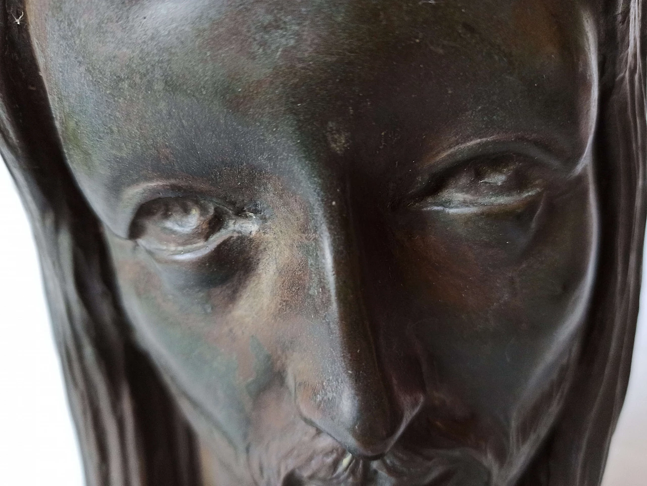 Velotti, volto di Cristo, scultura in bronzo su base in marmo, anni '40 9